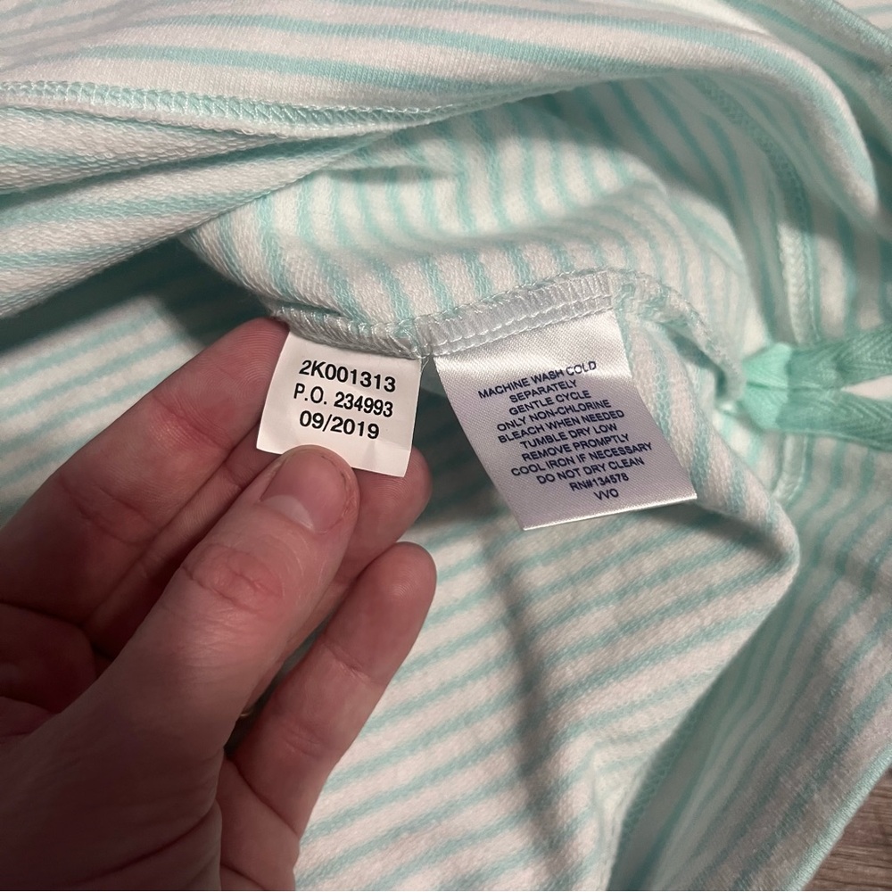 Vineyard Vines Mint Blue and White Striped Hoodie; Small - Picture 5 of 7